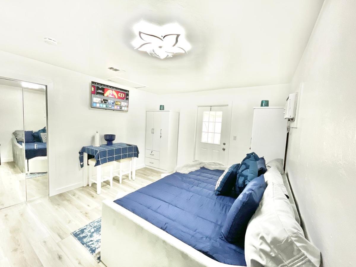 Adorable Studio In Downtown Cape Coral Near Beach! Exterior photo